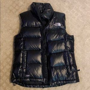 NWOT bought but too small. the North Face vest.